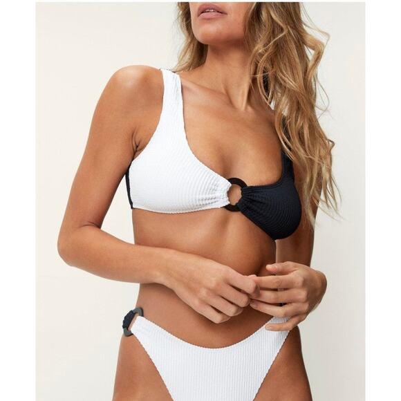 NWT  Nasty Gal Recycled Color block Ring Cropped Bikini top Size XS - Picture 1 of 6